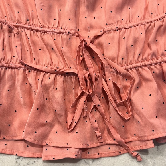 pink polka dot BCBG blouse - Picture 3 of 4